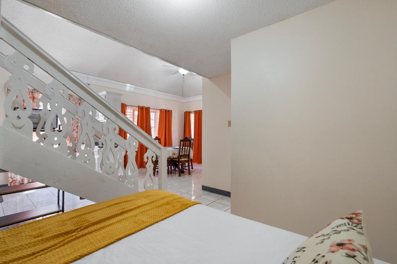 Shaw Park Gem Apt 12D 오쵸 리오스 외부 사진